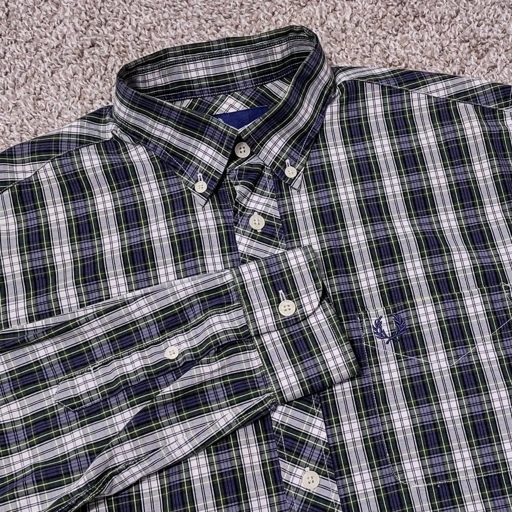 FRED PERRY Button Down Shirt Mens Small S Plaid Cotton Long Sleeve Classic Prep